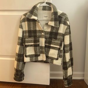 Abercrombie Cropped Fitted Shacket